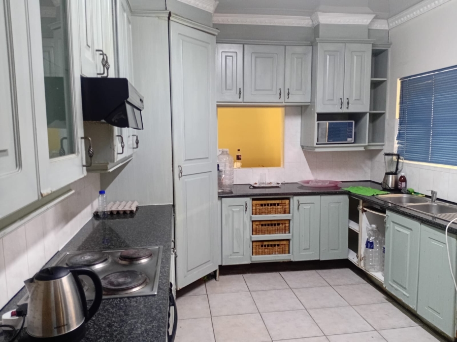 3 Bedroom Property for Sale in Sunnyridge Eastern Cape
